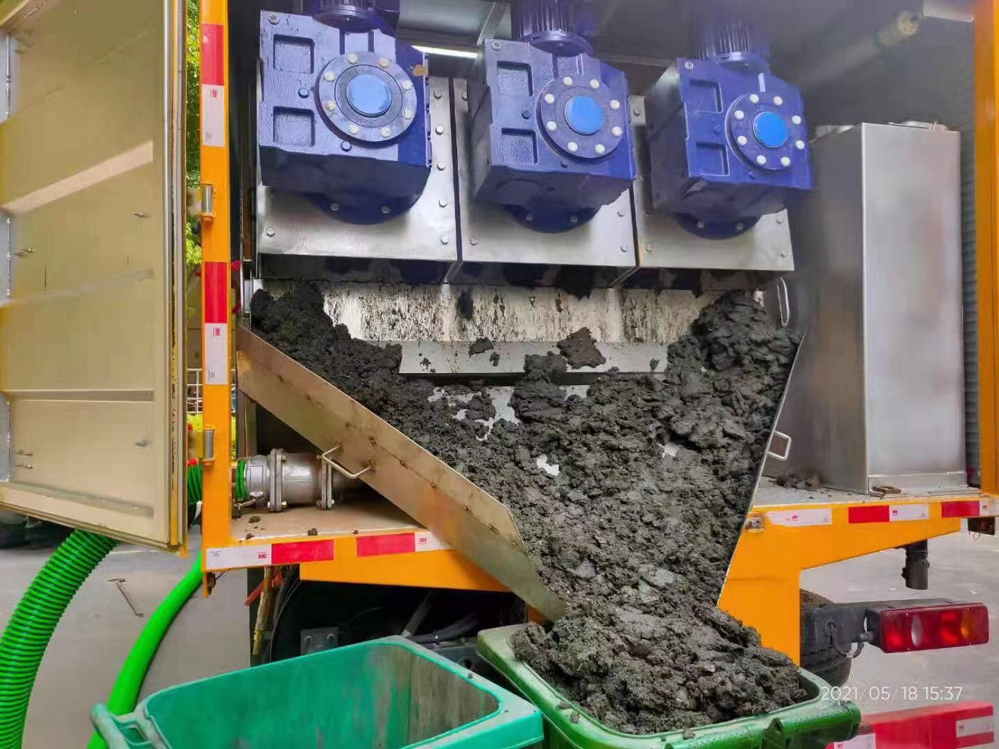 白茅湖农场化粪池清掏城市维护站-泥浆净化干湿分离处理